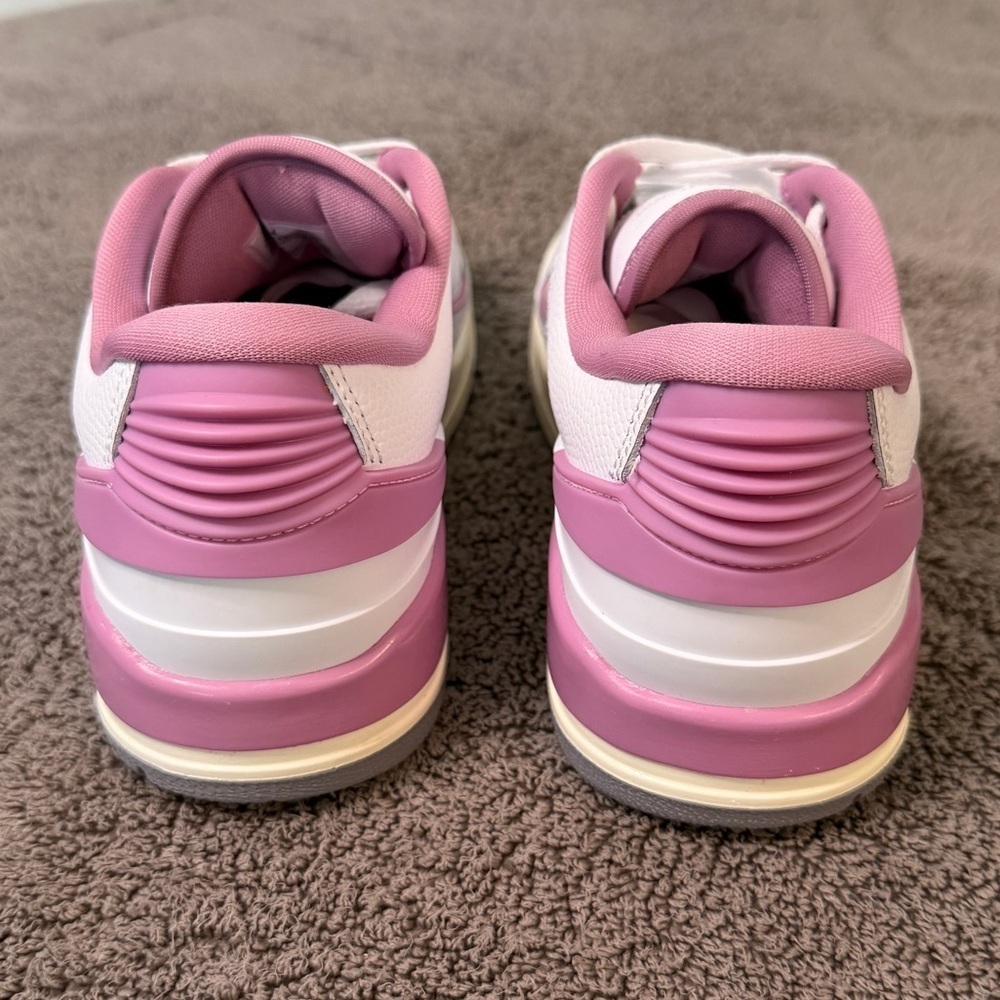 Jordan 2/3
Brand new
Womens - Picture 5 of 7